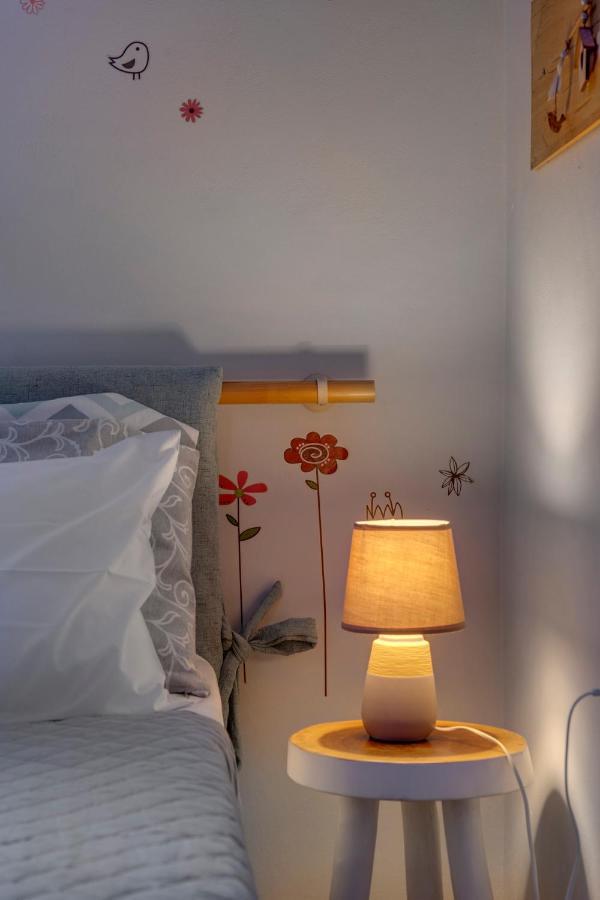 Fabbrica Bnb Vári Zewnętrze zdjęcie