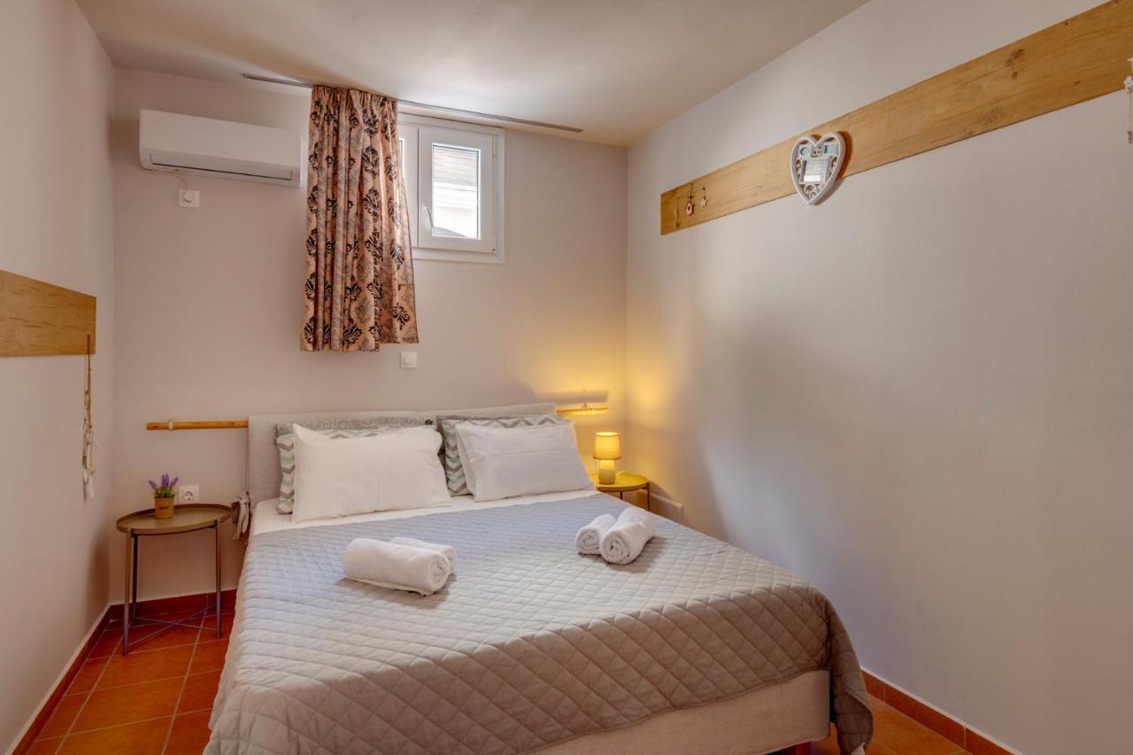 Fabbrica Bnb Vári Zewnętrze zdjęcie