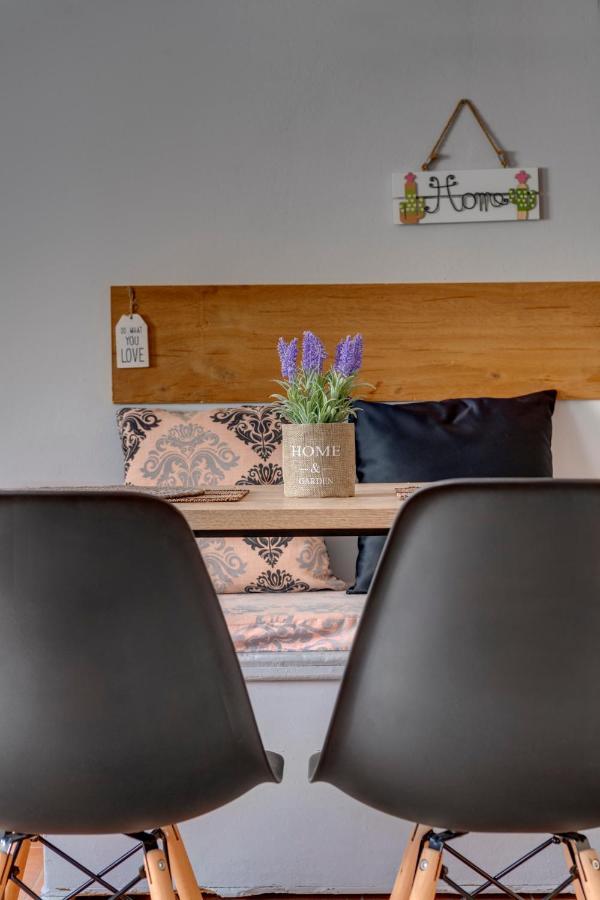 Fabbrica Bnb Vári Zewnętrze zdjęcie